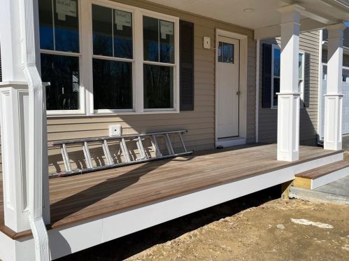 264 Shore Dr, Coventry, RI 02816 exterior