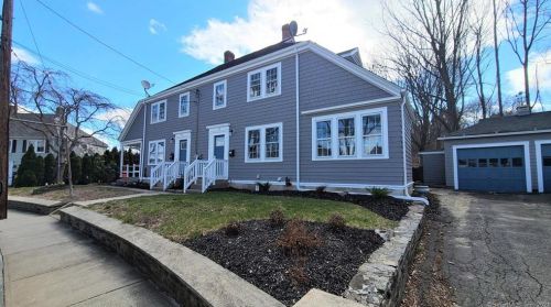 39 Carely Ave, Norwich, CT 06351 exterior