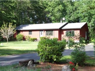 9 Waterview Dr, Amherst, NH 03031 exterior