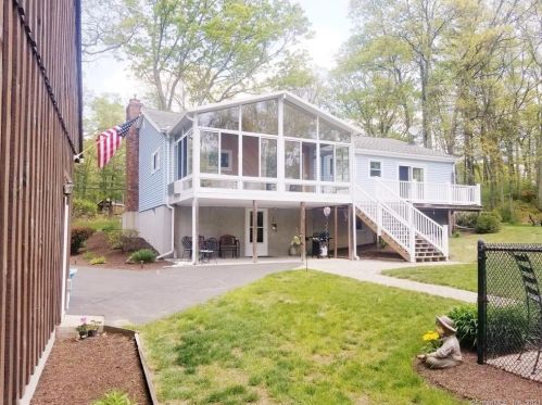 336 Quinebaug Rd, Fabyan, CT 06255 exterior