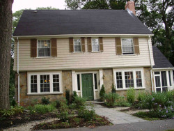 16 Kingston Rd, Newton, MA 02461 exterior