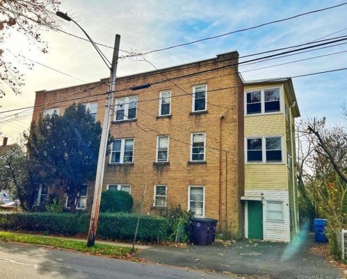 18 Kelsey St, New-Britain, CT 06051 exterior