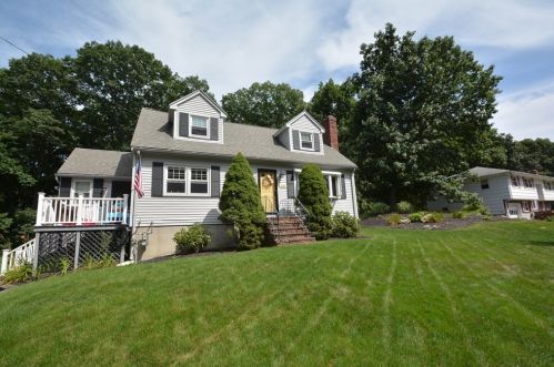 106 Butternut Ln, Methuen, MA 01844 exterior