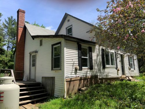 57 Bigelow Rd, Saint-Albans, ME 04971 exterior
