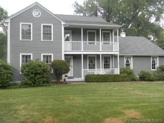 18 Hampden Pl, Windsor, CT 06095 exterior