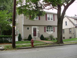 276 Cherry St, Newton, MA 02465 exterior