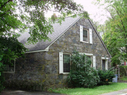 22 Cliff Rd, Newton, MA 02464 exterior