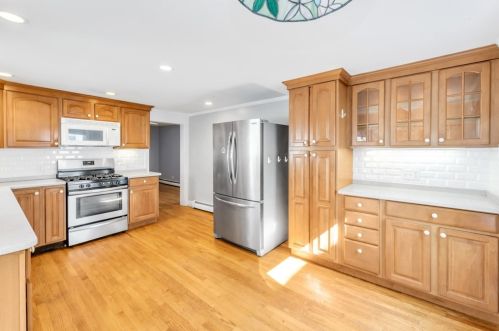 89 Rockland St, Roxbury-Xing, MA 02119 exterior