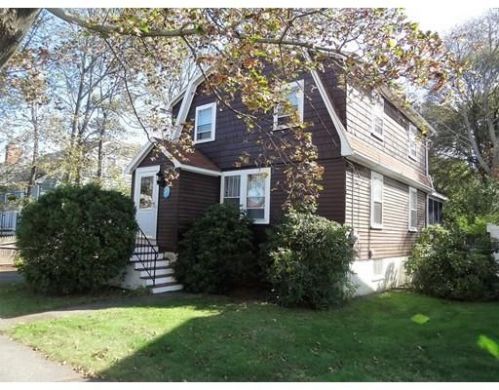 8 Warren Rd, Saugus, MA 01906 exterior