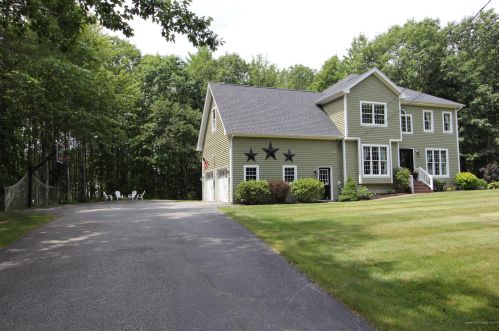 24 Pond Ridge Dr, Lewiston, ME 04240 exterior