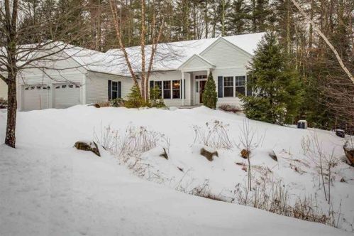 14 Tarleton Ln, Amherst, NH 03031 exterior