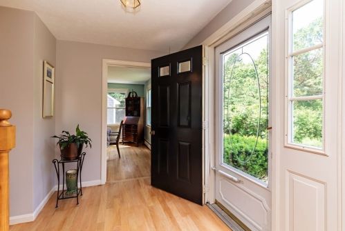 2 Sunrise Dr, Kingston, MA 02364 exterior