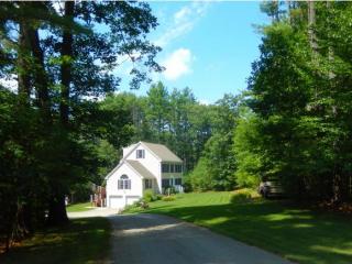 2 Durgin Dr, Lee, NH 03861 exterior