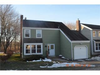13 Greenwich Ct, Middletown, CT 06457 exterior