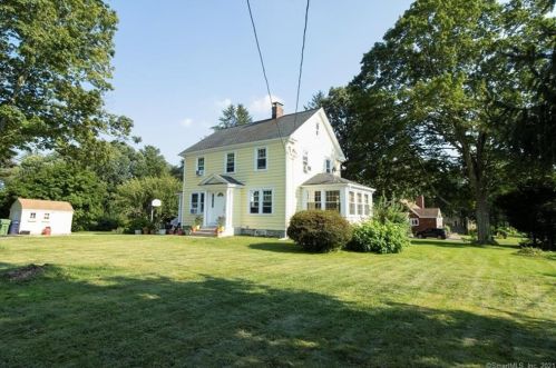 10 Shelton Rd, Upper Stepney, CT 06468 exterior