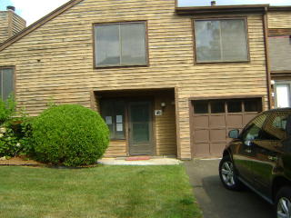 717 Robert Frost Dr, Branford, CT 06405 exterior