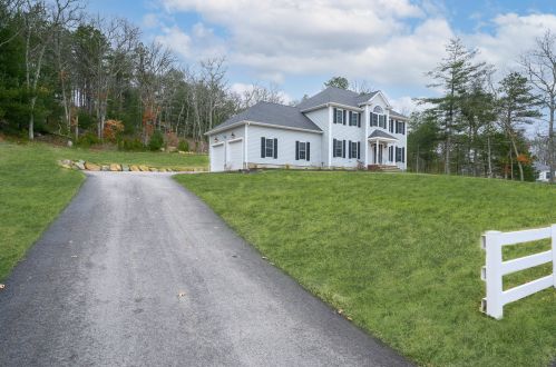 202 Hill And Plain Rd, Teaticket, MA 02536 exterior