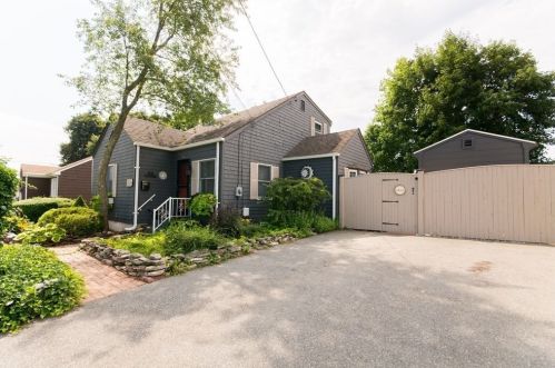 91 Hemlock St, Fall-River, MA 02720 exterior