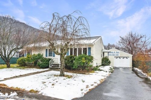 12 Shasta Ter, Beacon-Falls, CT 06403 exterior