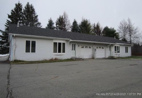 651 Main St, Madawaska, ME 04756 exterior