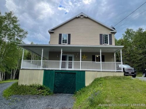 365 Flat Mountain Rd, Saint-Agatha, ME 04772 exterior