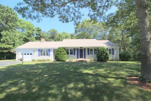 10 Micah Hamlin Rd, Centerville, MA 02632 exterior