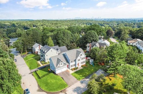 2 Cranston Rd, Winchester, MA 01890 exterior