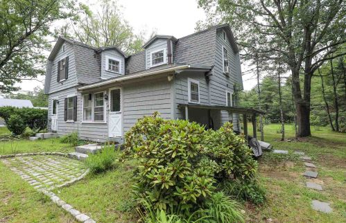 483 Clinton St, Concord, NH 03301 exterior