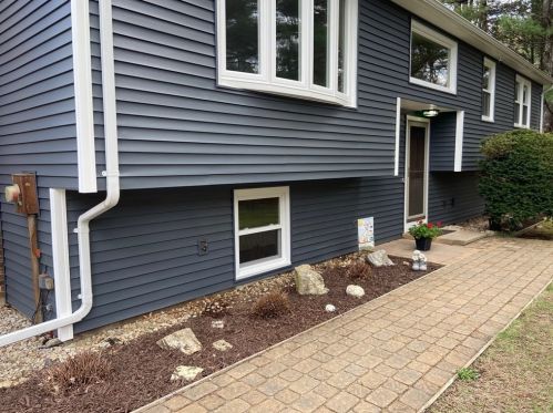 16 Hitching Post Rd, Amherst, MA 01002 exterior