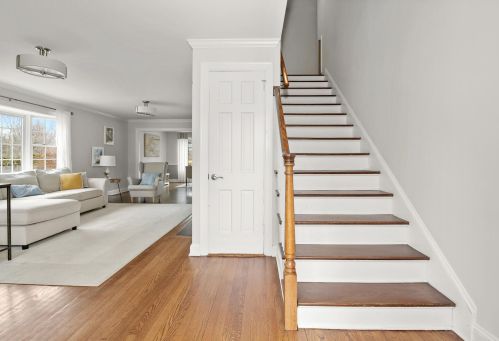 65 Summit Rd, Riverside, CT 06878 exterior