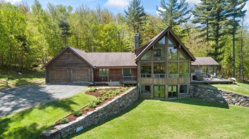 161 Smith Pond Rd, Enfield, NH 03748 exterior