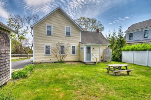 207 Ocean Rd, Narragansett, RI 02882 exterior