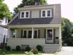 9 Hazelhurst Ave, Newton, MA 02465 exterior