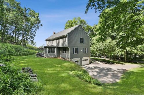 7193 Old Turnpike Rd, Bridgeport, CT 06611 exterior