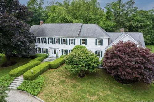 97 Warncke Rd, Wilton, CT 06897 exterior