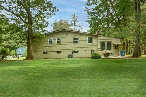 48 Harvard Ln, Wrentham, MA 02093 exterior