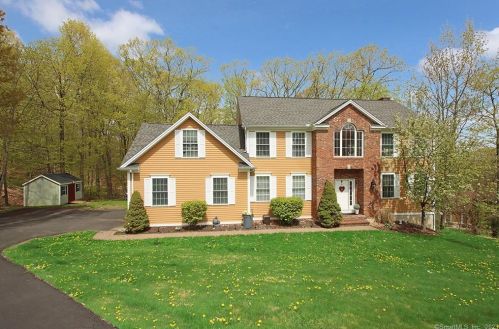 10 Southdown Dr, Bristol, CT 06010 exterior