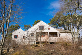 72 Blueberry Ridge Ln, Chilmark, MA 02535 exterior