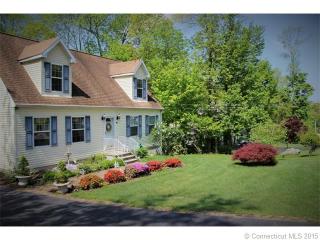 51 High Meadow Dr, Plainfield, CT 06374 exterior