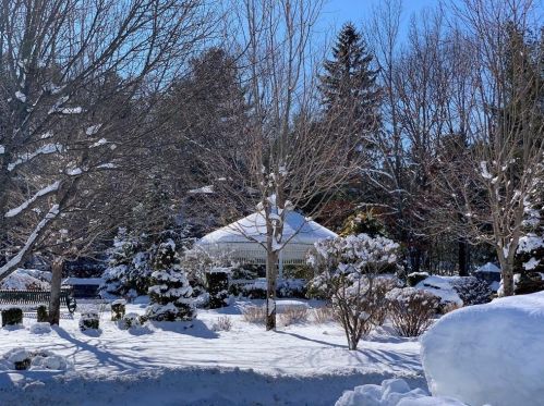 22 Leighas Ln, Coventry, RI 02816 exterior