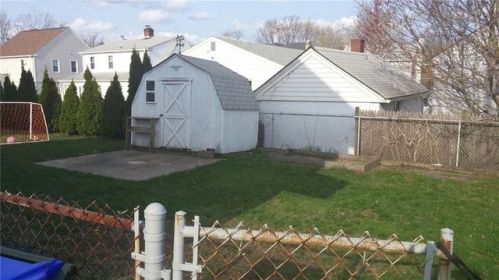 39 Fallon Ave, Providence, RI 02908 exterior