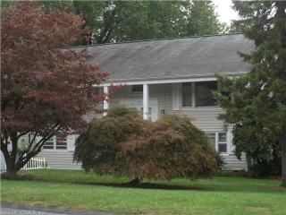 169 Carriage Hill Dr, Hartford, CT 06111 exterior