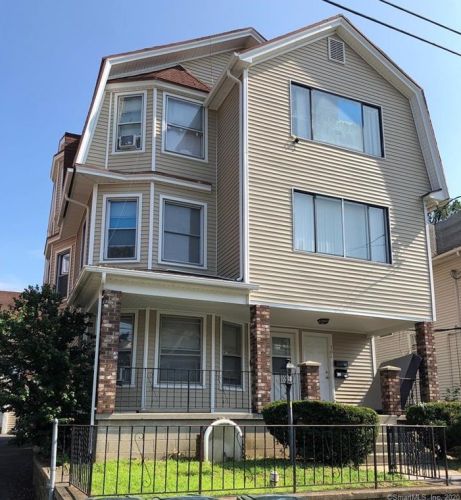 274 Beechwood Ave, Bridgeport, CT 06604 exterior