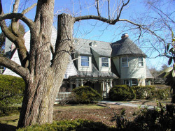 240 Highland St, Newton, MA 02465 exterior