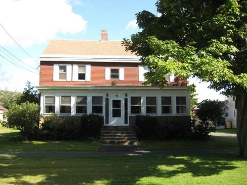 70 Main St, Sunderland, MA 01375 exterior