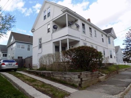 75 Benham St, Torrington, CT 06790 exterior