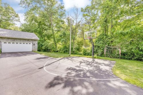 118 Crouch Rd, Amston, CT 06231 exterior