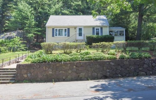 13 Great Woods Rd, Saugus, MA 01906 exterior