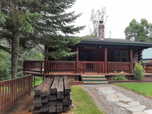 1105 Us Route 3, Stewartstown, NH 03590 exterior