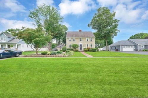 1424 Enfield St, Enfield, CT 06082 exterior